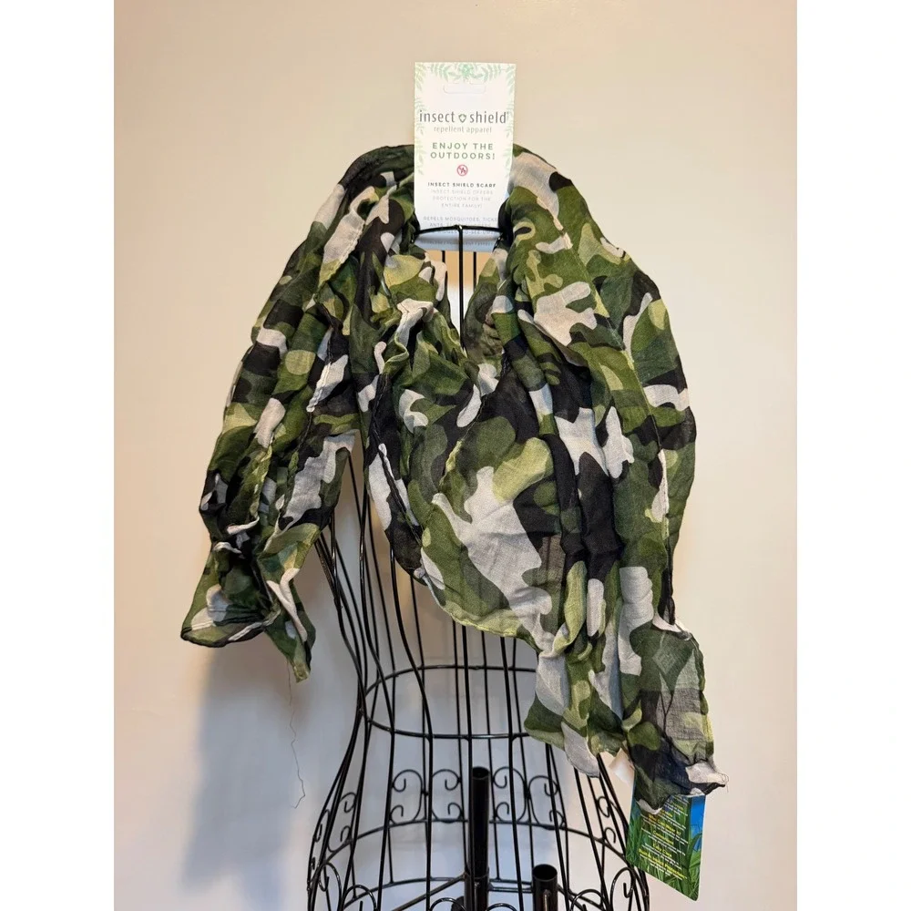 Hadley Wren Insect Shield Camo Scarf Green Camouflage Bug Repellent Apparel NWT